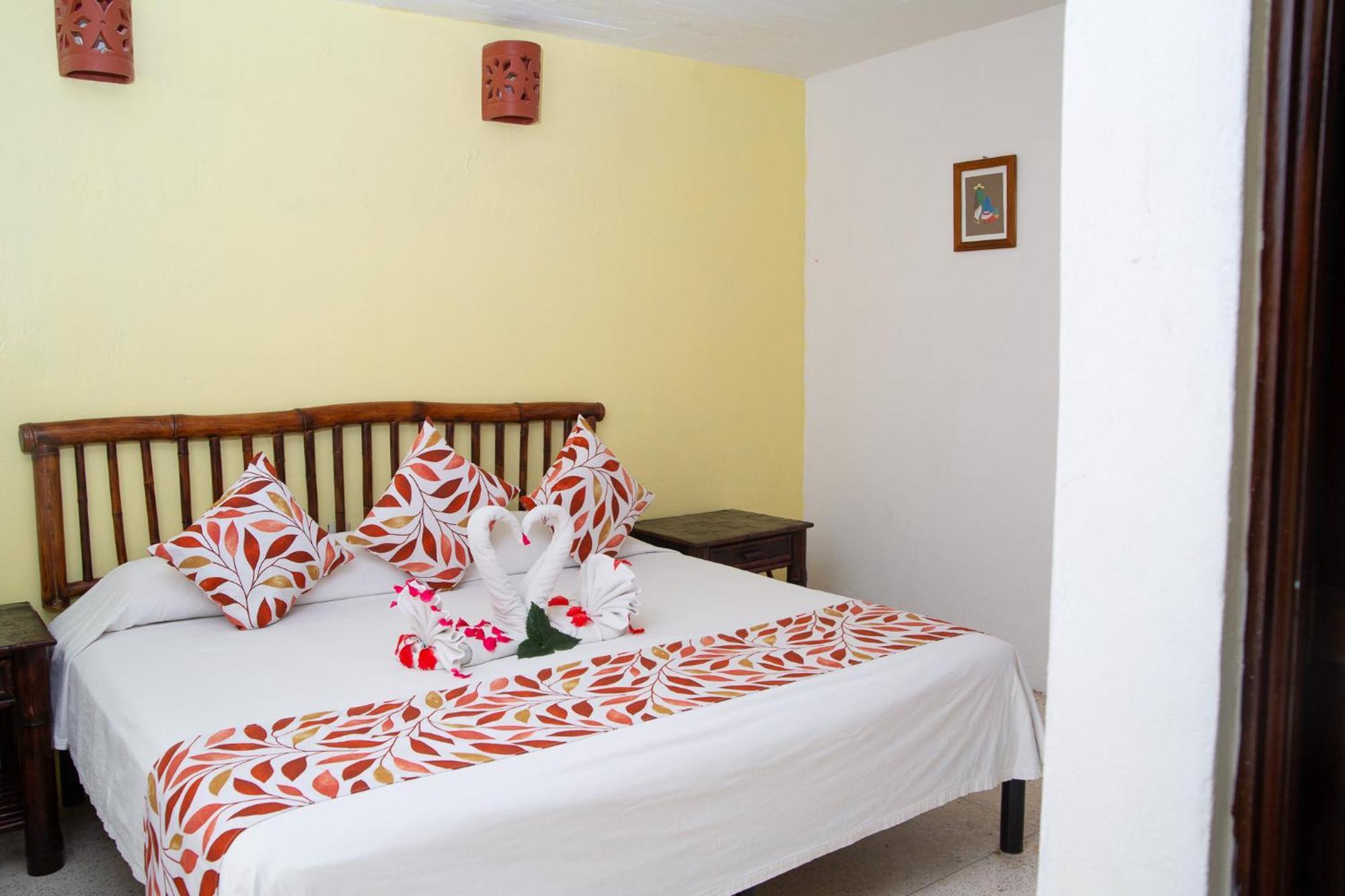 Hotel Zihua Caracol Zihuatanejo Exterior foto